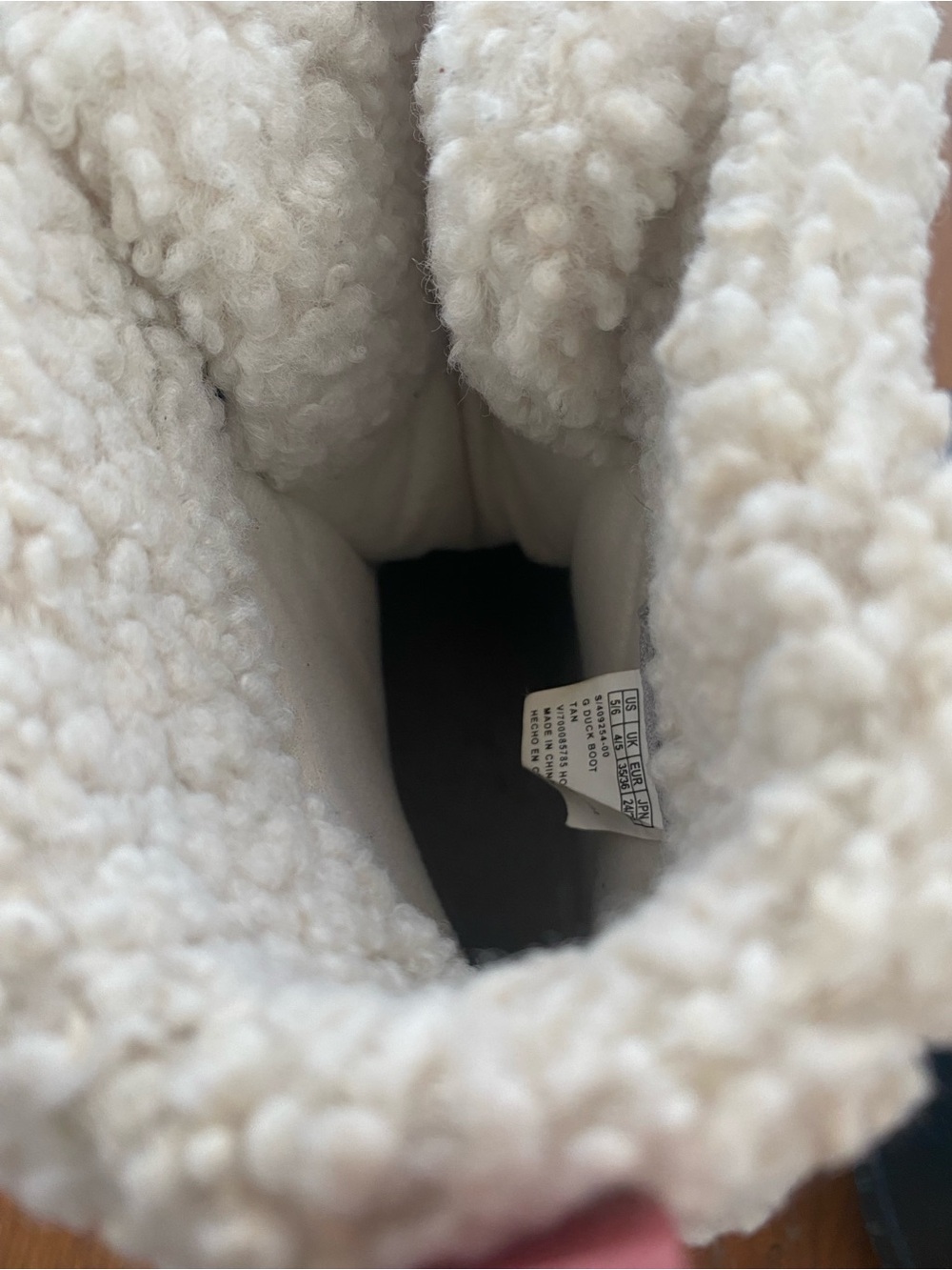 Gap Sherpa-Lined Women’s Duck Boots | Winter Snow Boots - Picture 9 of 14